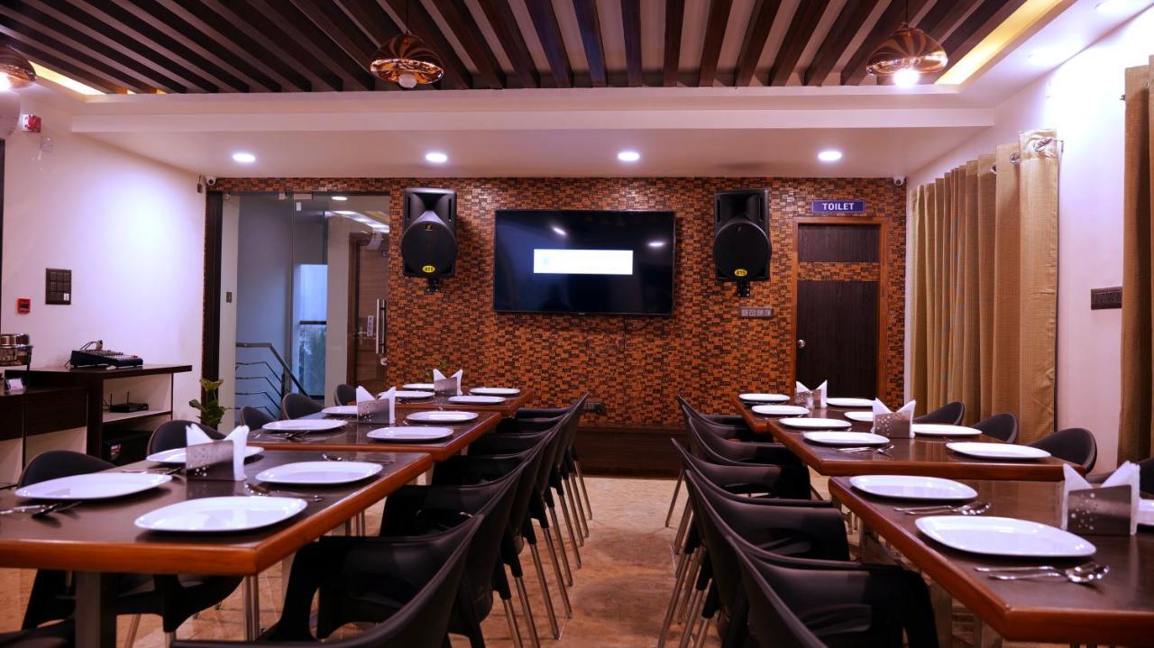 The Ventura Grand Hotel Bangalore Eksteriør bilde
