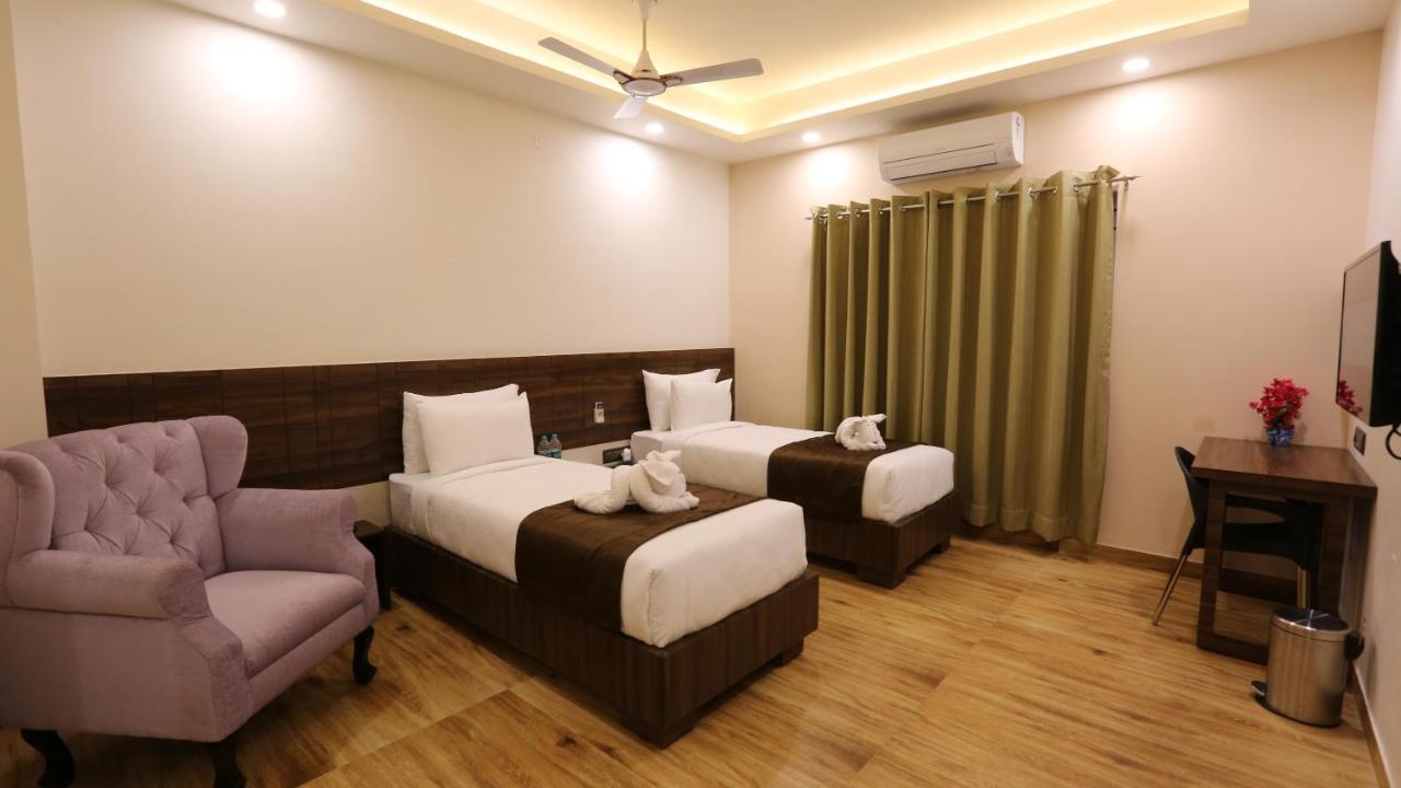 The Ventura Grand Hotel Bangalore Eksteriør bilde