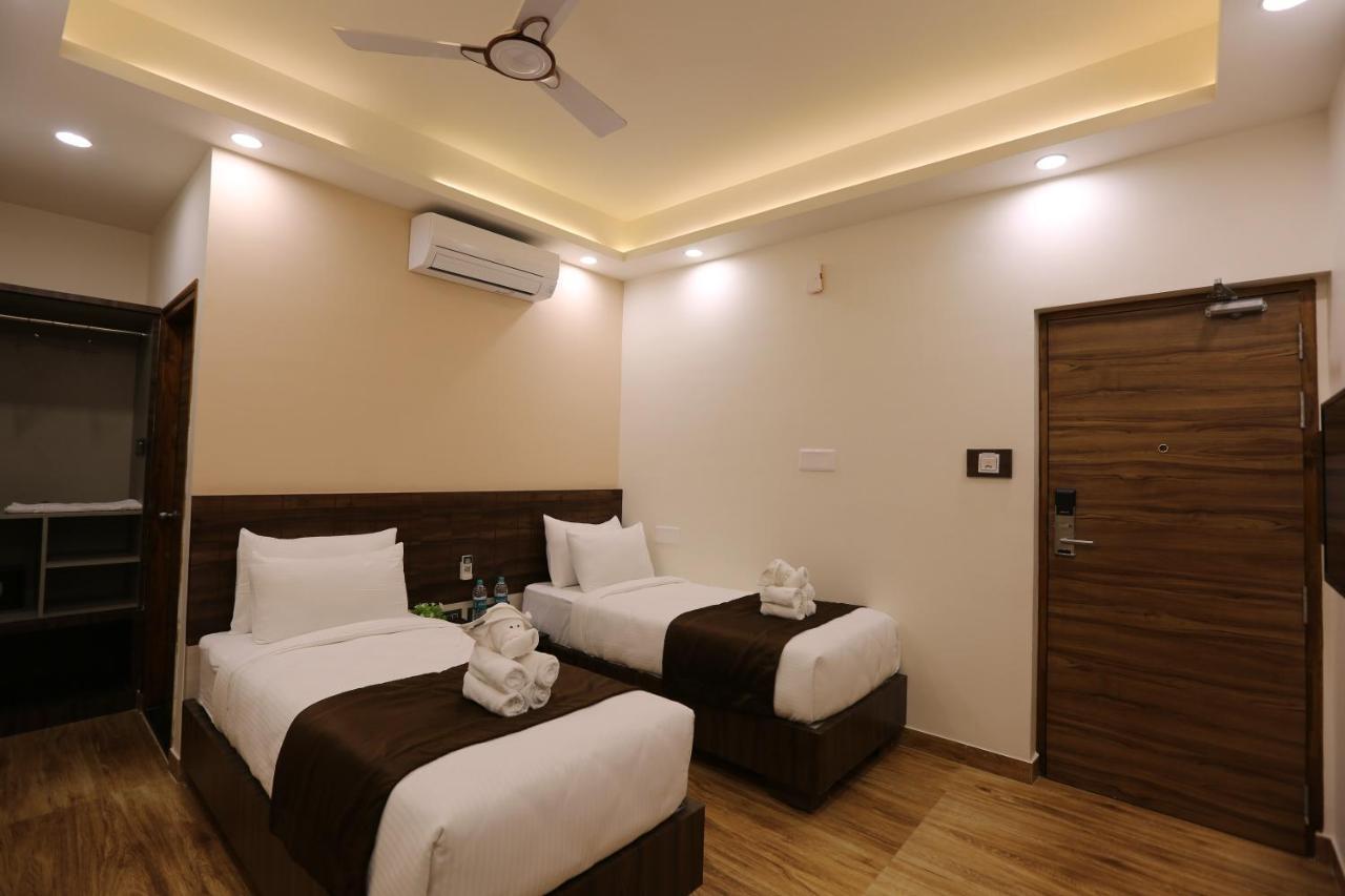 The Ventura Grand Hotel Bangalore Eksteriør bilde